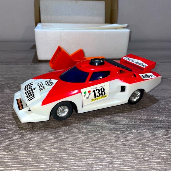 VINTAGE 1970s MARLBORO LANCIA STRATOS TURBO Sonic Controlled Racing Car RC - Picture 1 of 10